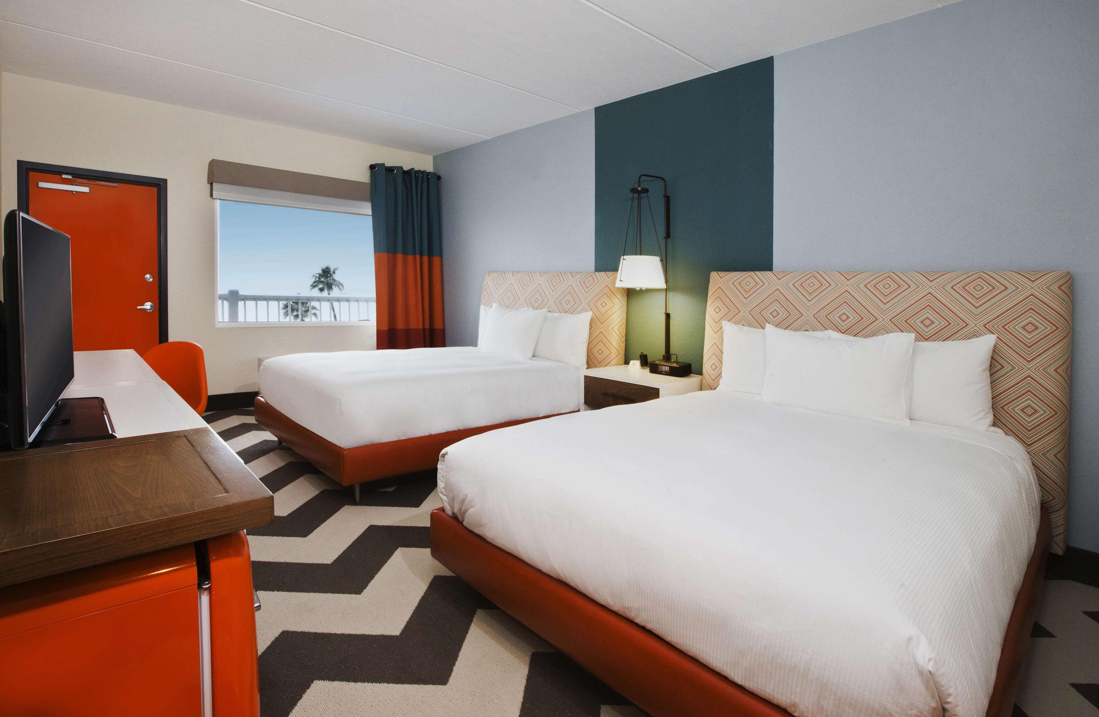 Doubletree By Hilton Galveston Beach Exterior photo