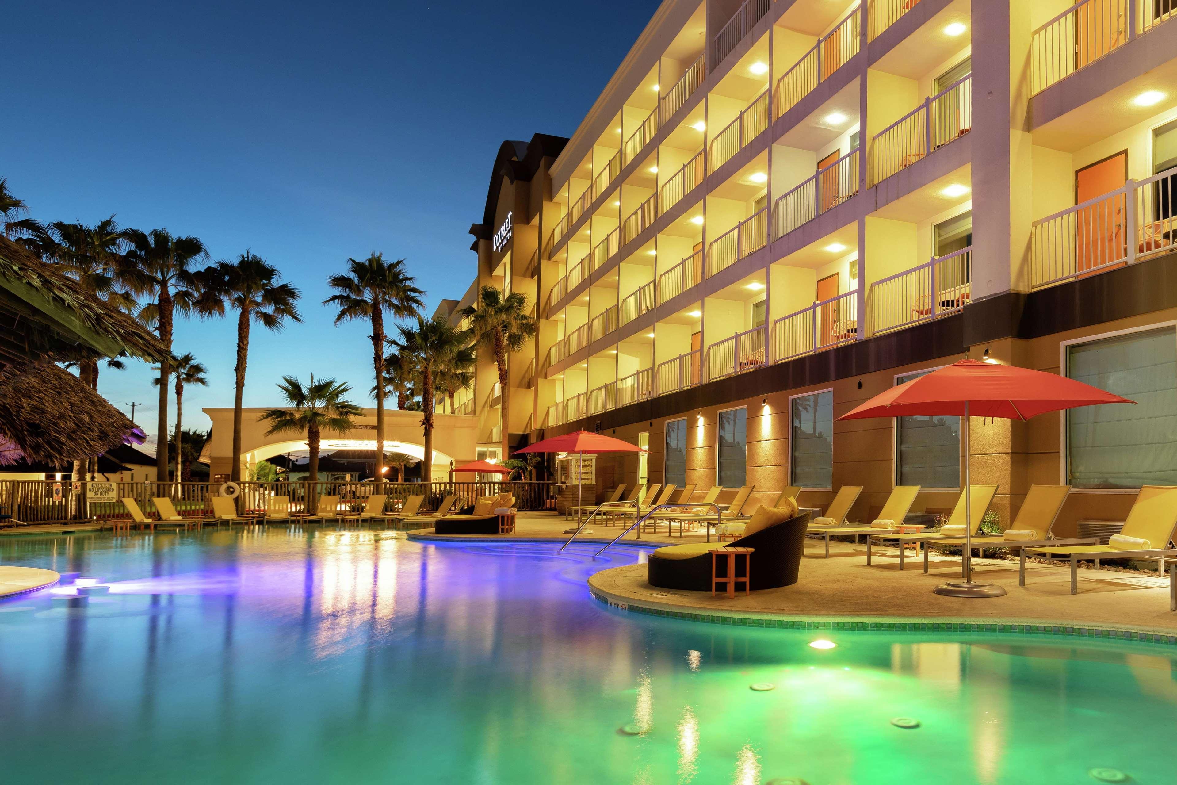 Doubletree By Hilton Galveston Beach Exterior photo