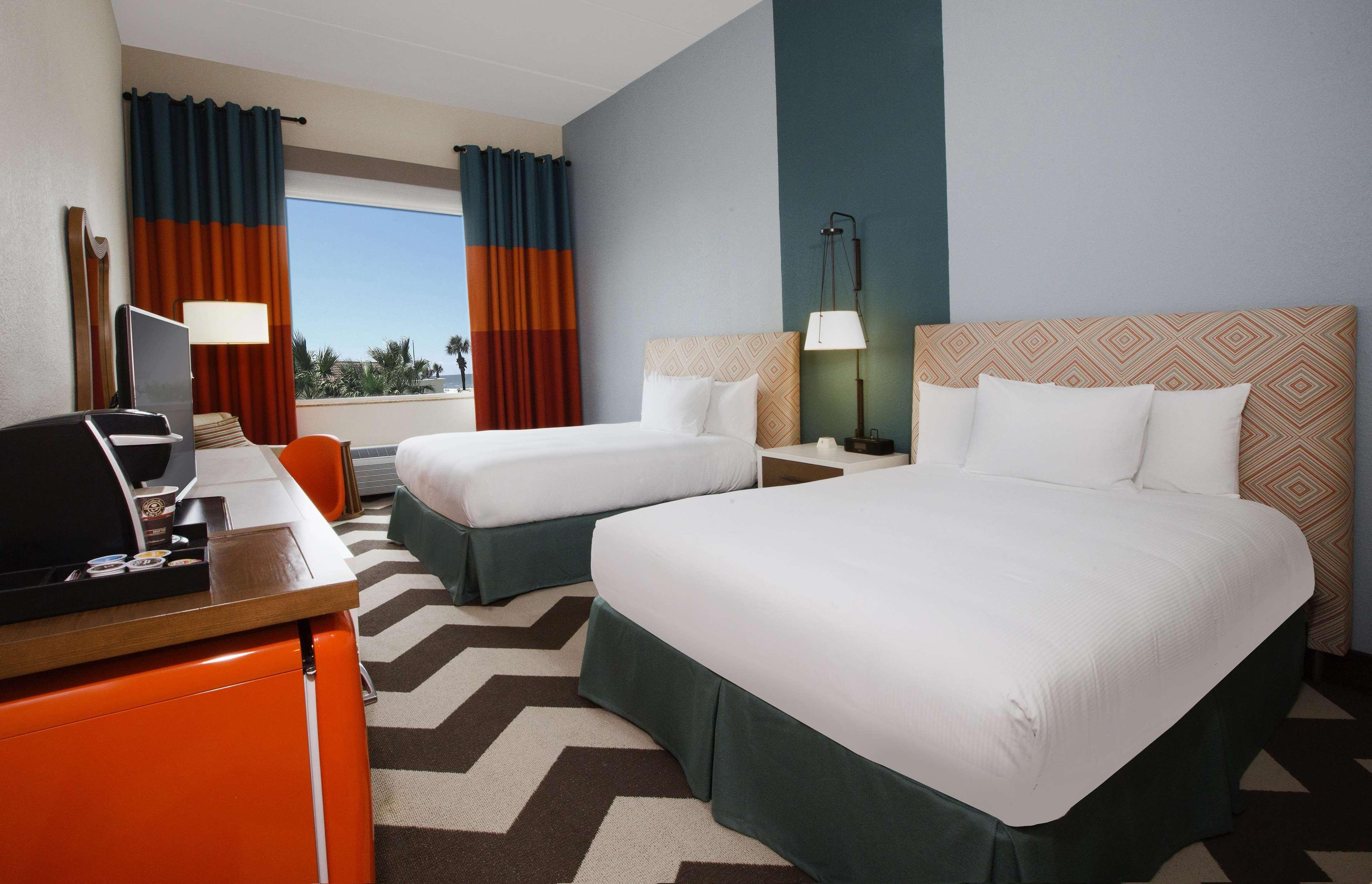 Doubletree By Hilton Galveston Beach Exterior photo