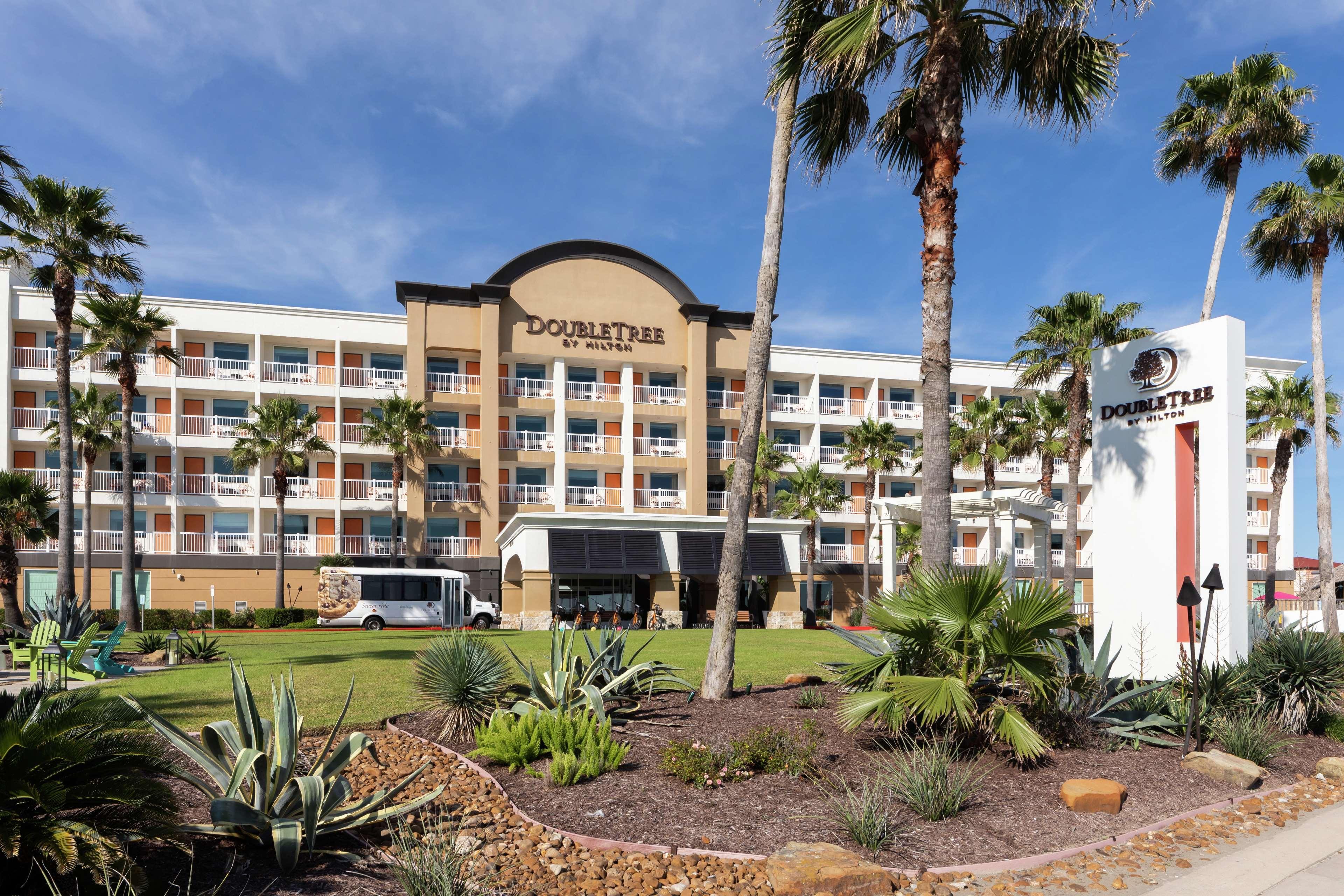Doubletree By Hilton Galveston Beach Exterior photo