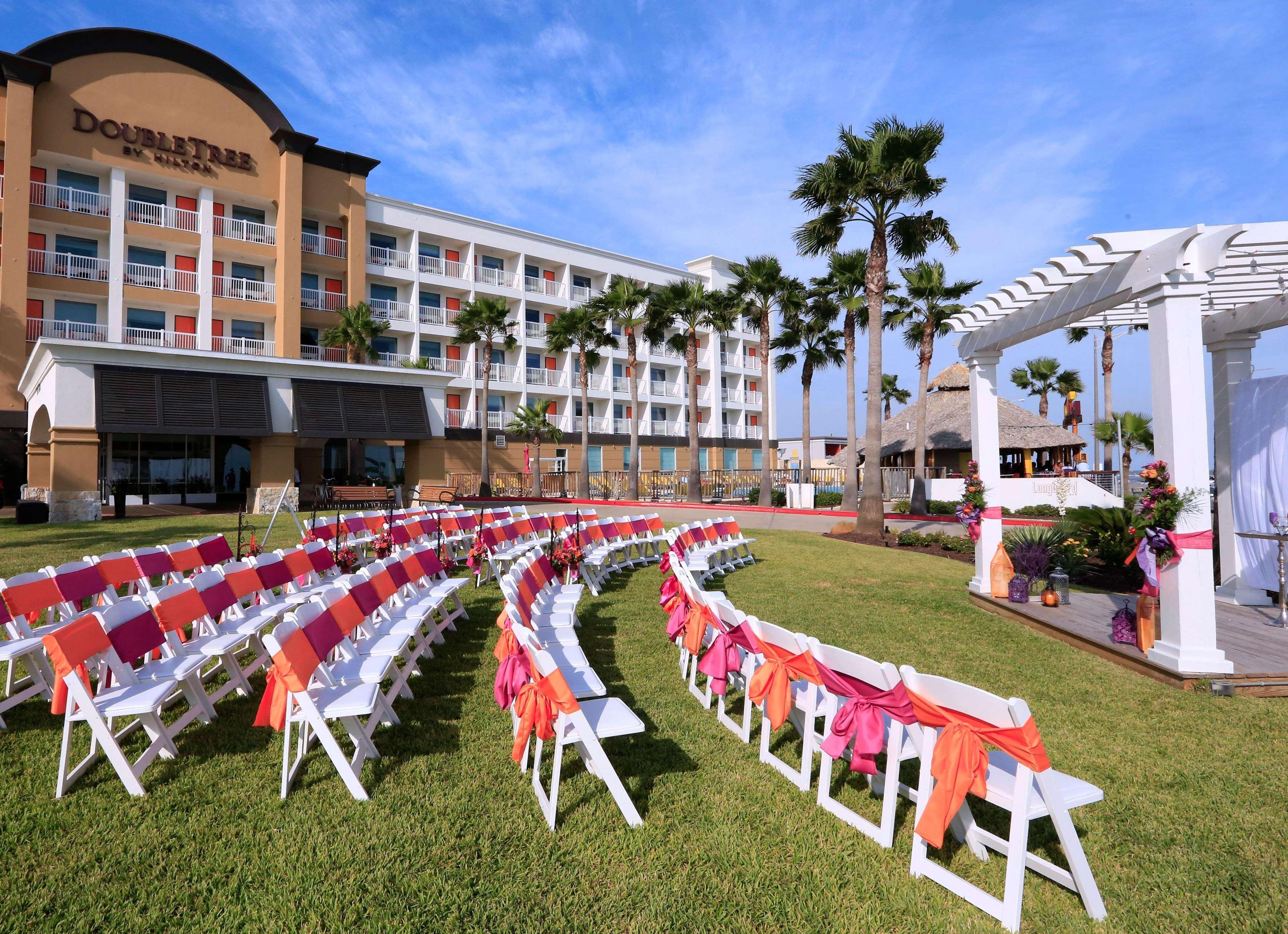 Doubletree By Hilton Galveston Beach Exterior photo