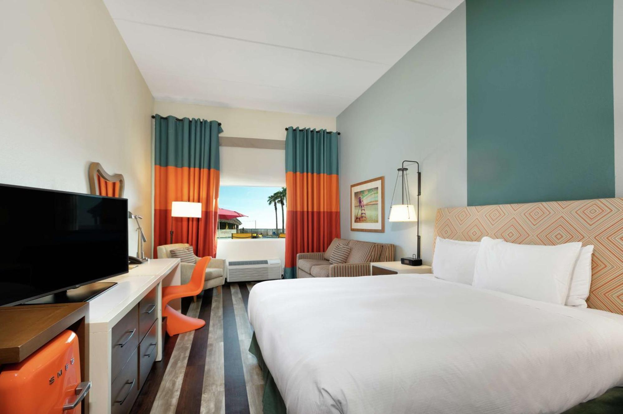 Doubletree By Hilton Galveston Beach Exterior photo