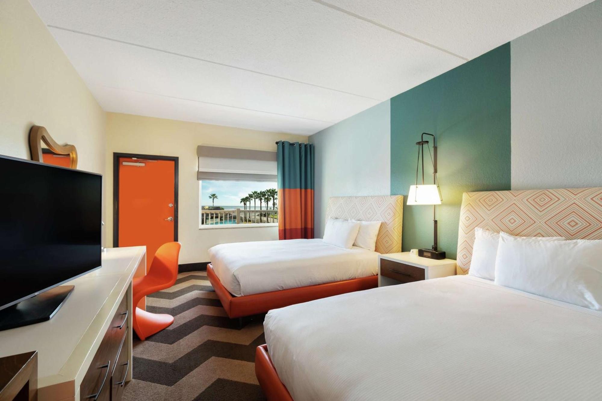 Doubletree By Hilton Galveston Beach Exterior photo