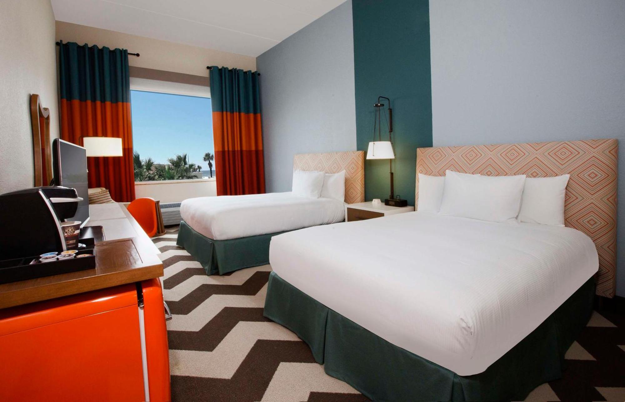 Doubletree By Hilton Galveston Beach Exterior photo