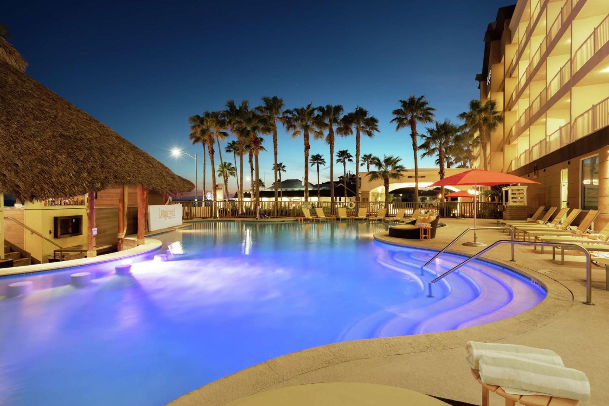 Doubletree By Hilton Galveston Beach Exterior photo
